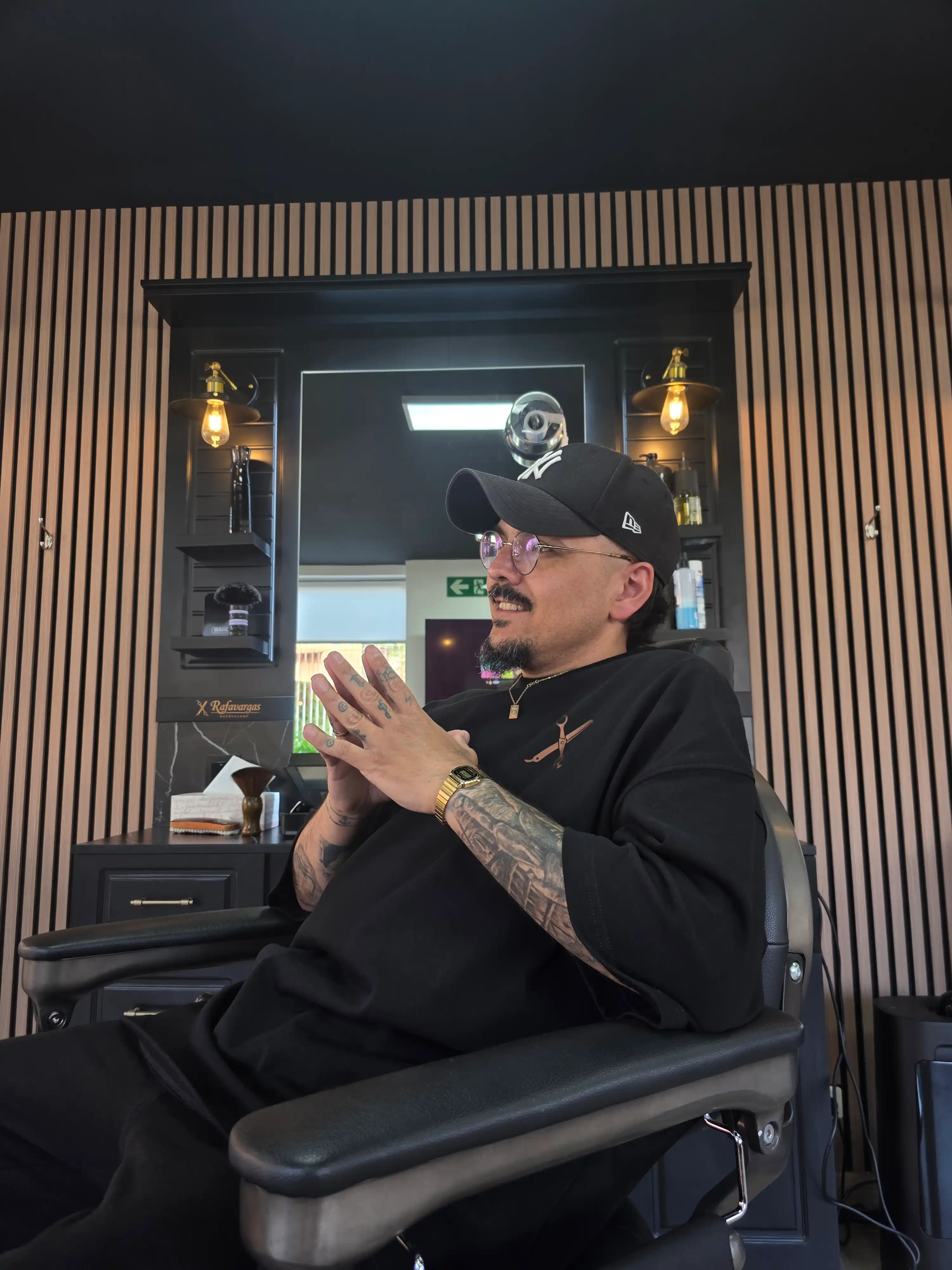 Miki, barbero de Rafa Vargas Barber